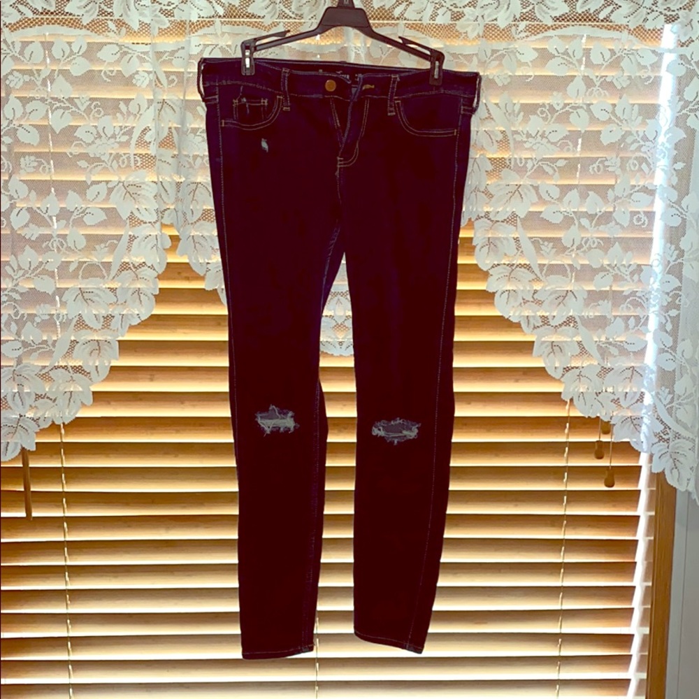 Hollister Low Rise Super Skinny Crop Jeans